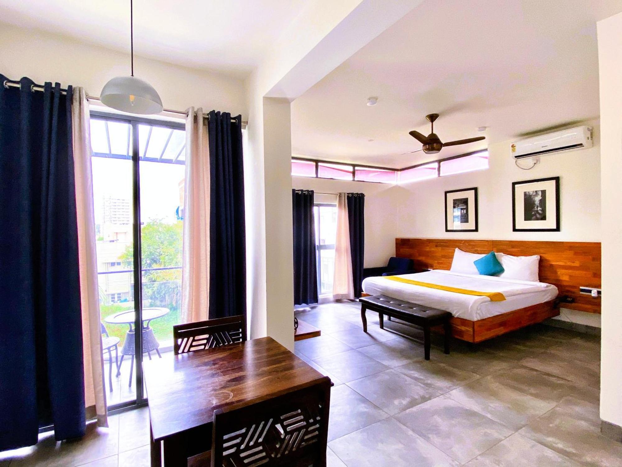 Aura Corporate Suites Bangalore Exterior foto